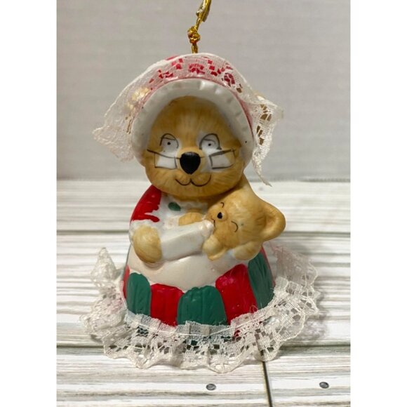 JASCO Bell Christmas Ornament - Grandma Bear feeding Baby - Taiwan - Picture 1 of 6
